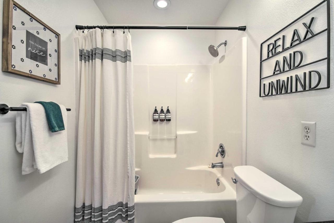 Cozy Branson Retreat With Balcony, 2 Mi To 76 Strip Lejlighed Eksteriør billede
