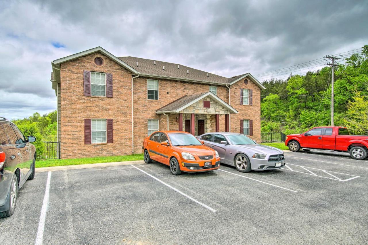 Cozy Branson Retreat With Balcony, 2 Mi To 76 Strip Lejlighed Eksteriør billede